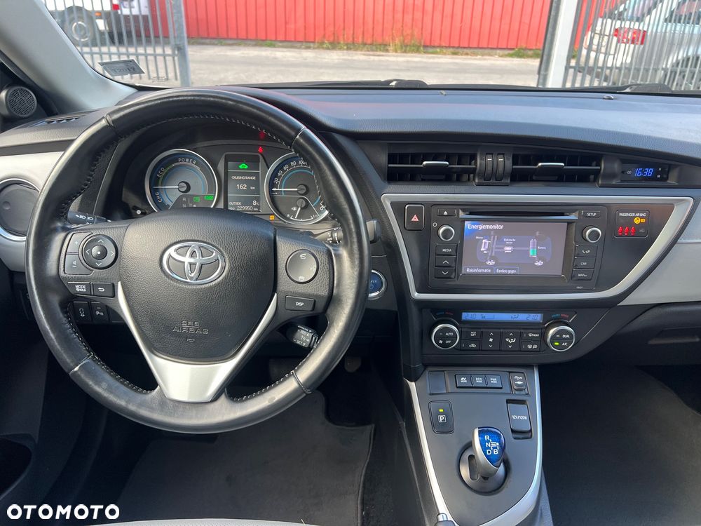 Toyota Auris 1.8 HSD Luna - 24