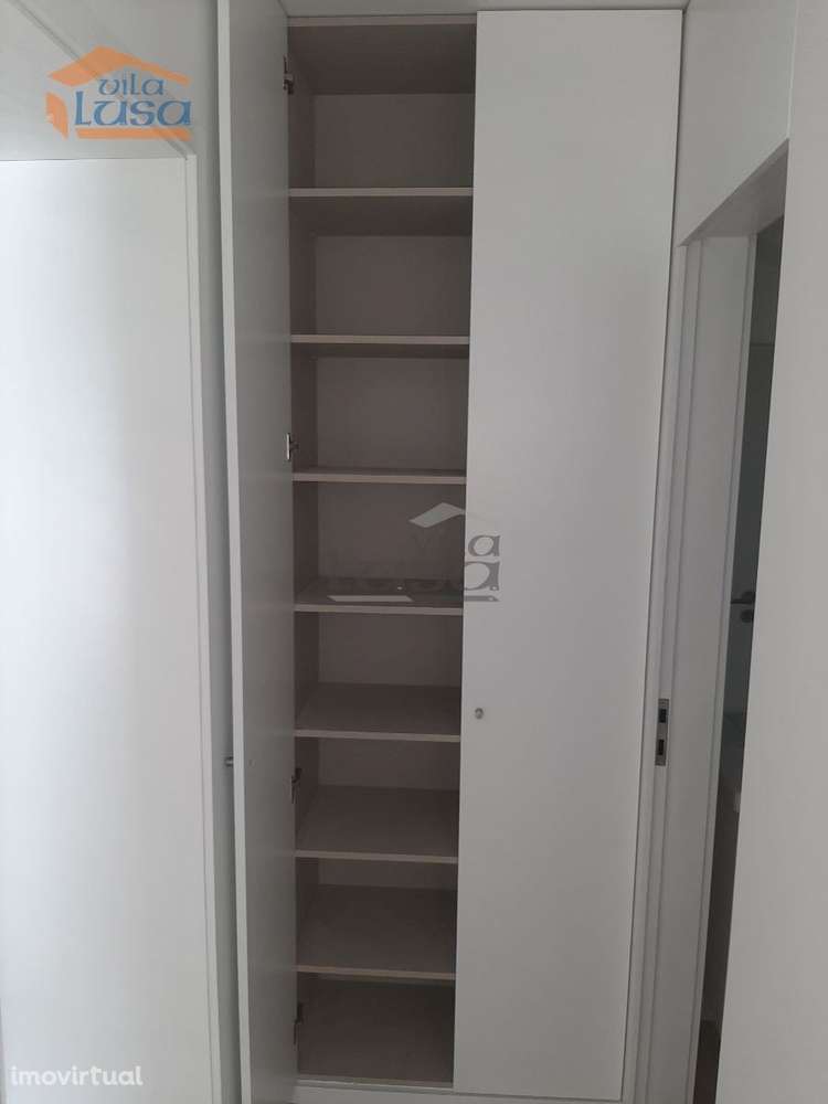 Casa T1, totalmente requalificada, junto à casa de saúde da Boavist... - Grande imagem: 5/7