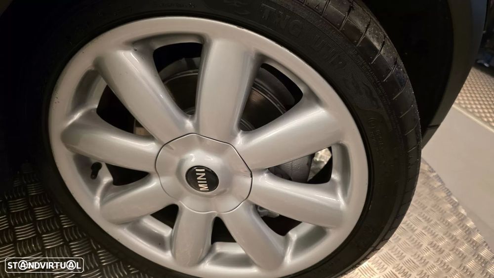 MINI Cabrio Cooper - 32