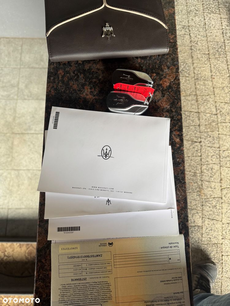 Maserati Ghibli GranSport - 37