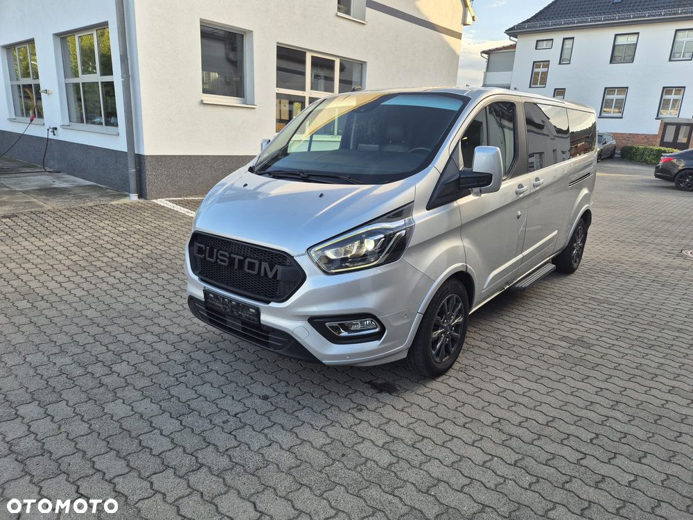 Ford Tourneo Custom 320 L2H1 VA Autm Titanium X