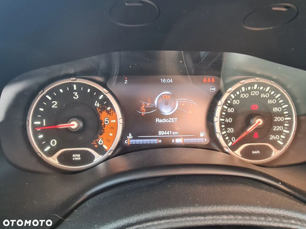 Jeep Renegade - 22