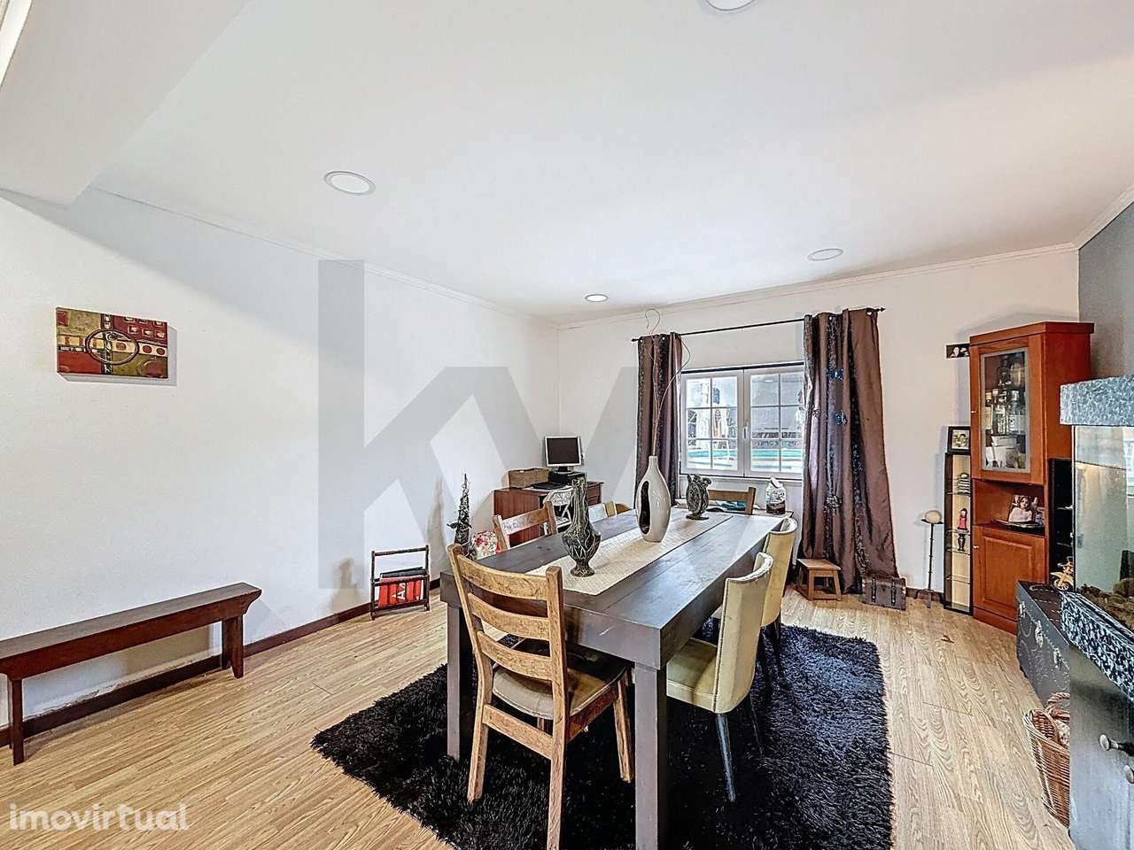 Moradia T4 com Logradouro Amplo em Vale de Santarém - Grande imagem: 3/53