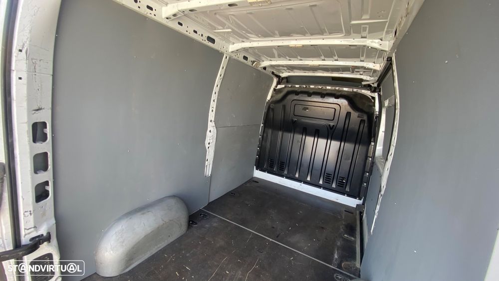 Renault Master III 2.3 dCi L2H2 3.5T - 16