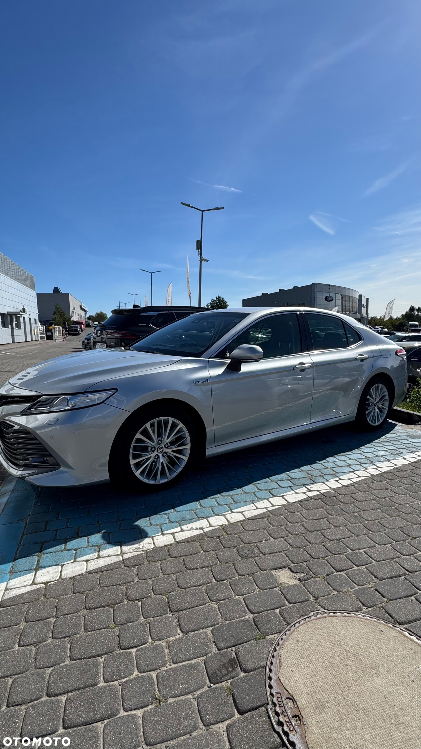 Toyota Camry 2.5 Hybrid Executive CVT - 3