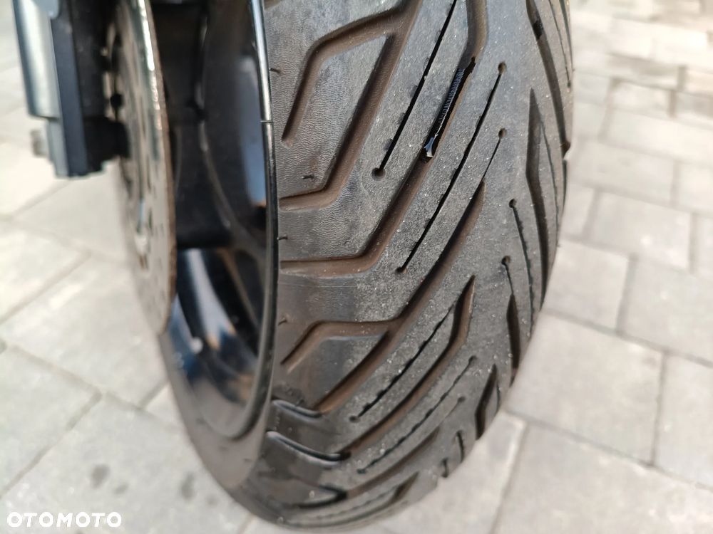Yamaha NMAX - 5