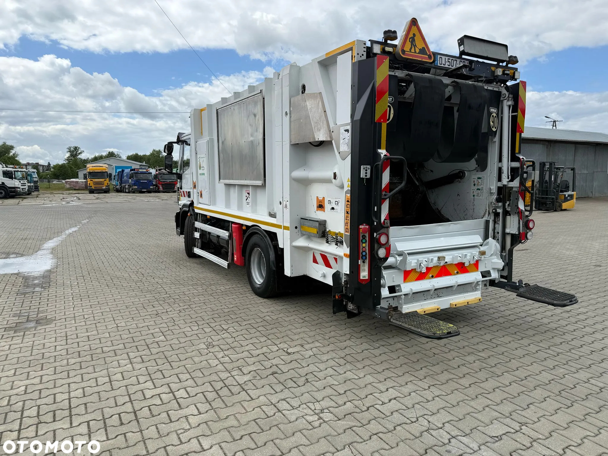 Iveco EUROCARGO CNG - 8