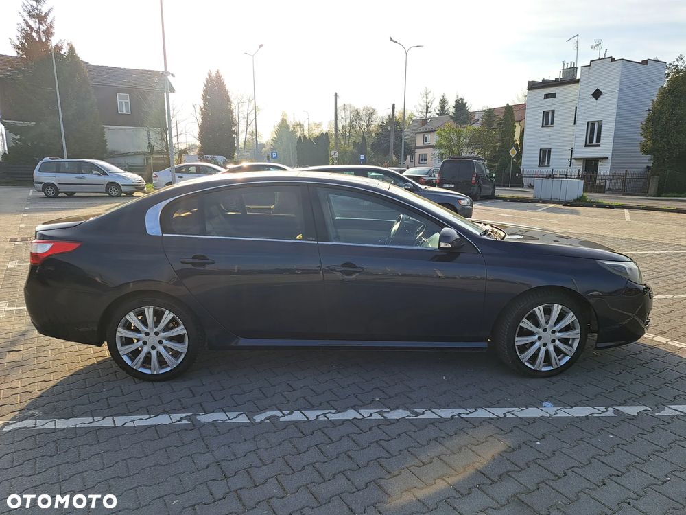 Renault Latitude - 3