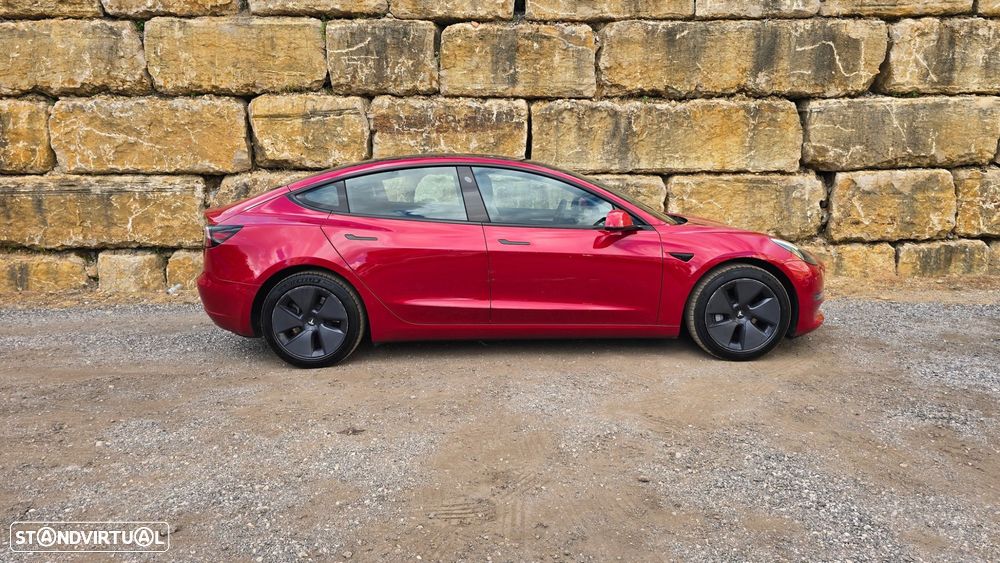 Tesla Model 3 - 4