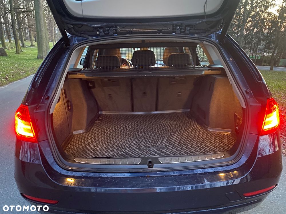 BMW Seria 3 318d Blue Performance Modern Line - 12