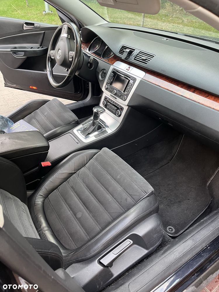 Volkswagen Passat - 8