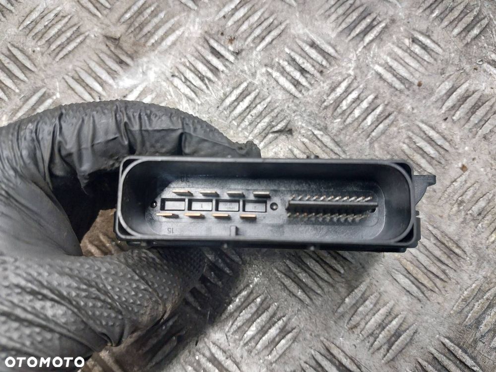 MODUŁ HAMULCA RĘCZNEGO AUDI A8 D3 4E0907801A - 2