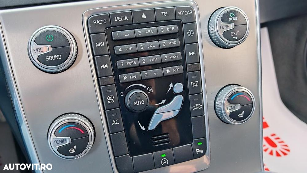 Volvo V60 D3 Momentum Core - 18