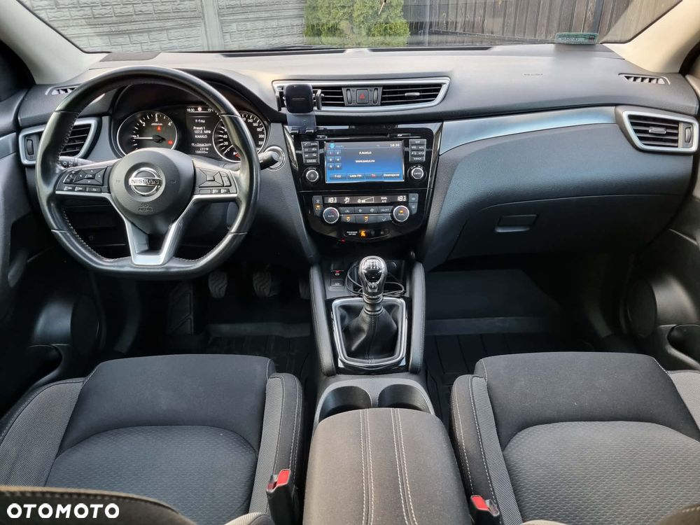 Nissan Qashqai 1.6 DCi N-Connecta - 6