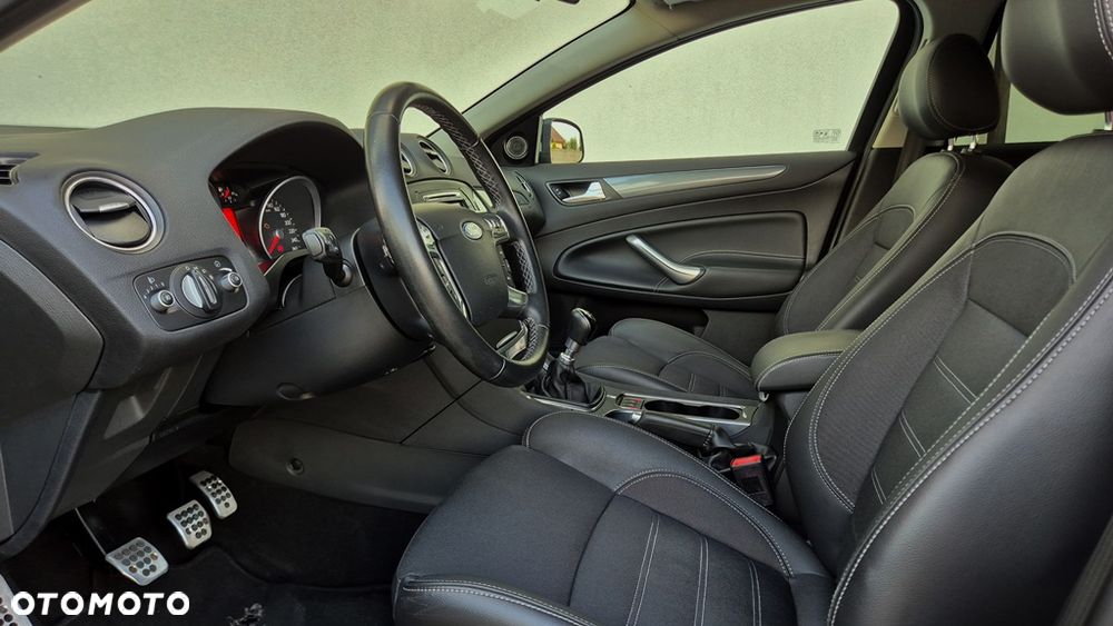 Ford Mondeo SW 1.6 T Titanium - 24