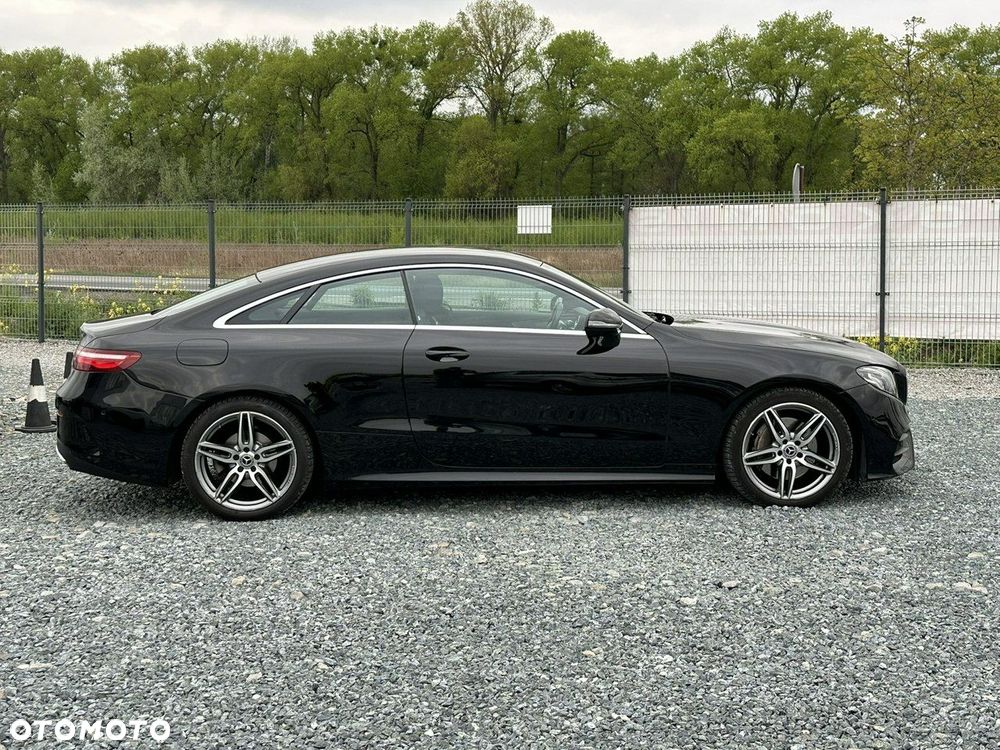Mercedes-Benz Klasa E 220 d Coupe 9G-TRONIC AMG Line - 5