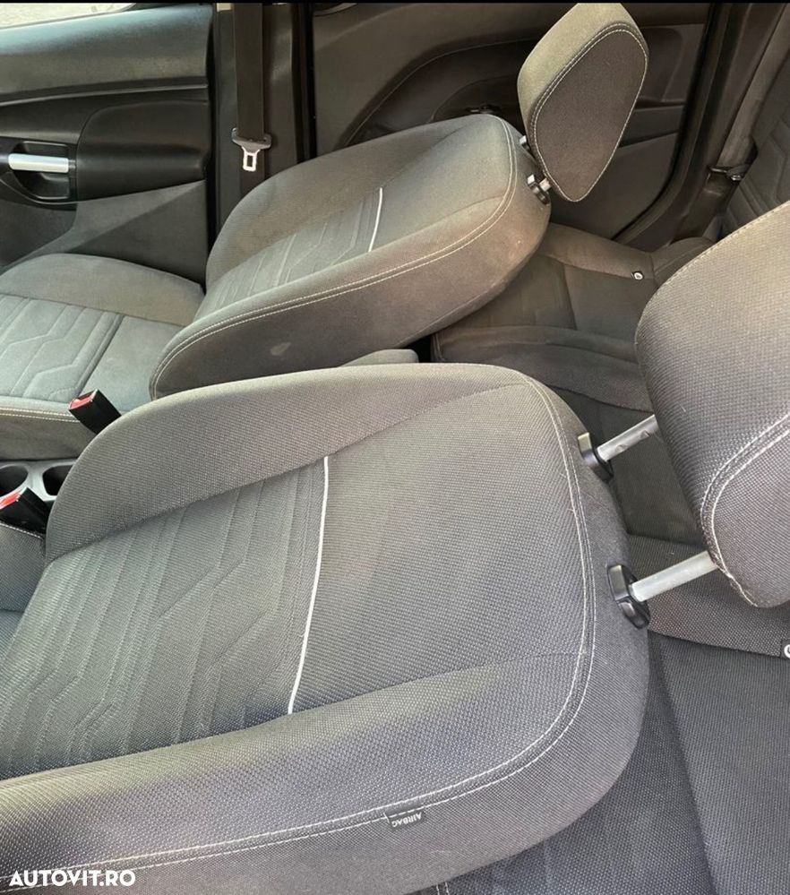 Ford Tourneo Connect 1.6 TDCi Titanium - 17