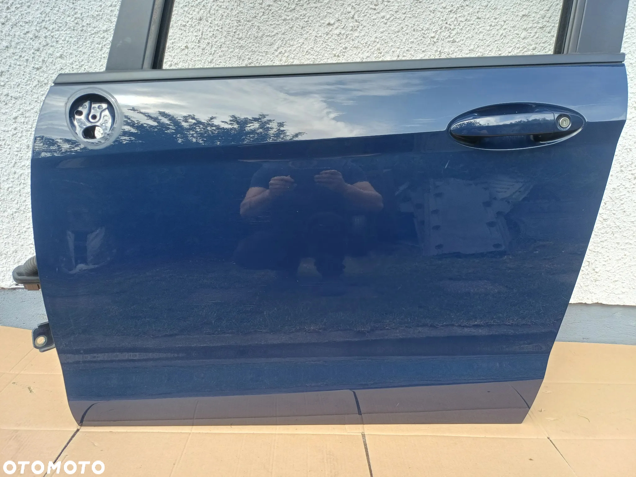 Drzwi lewy przód Ford B-Max kod lakieru EC - 3