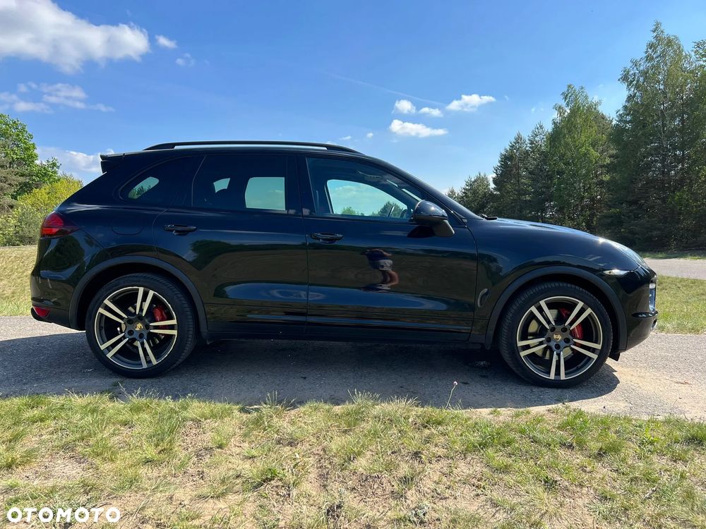 Porsche Cayenne - 8