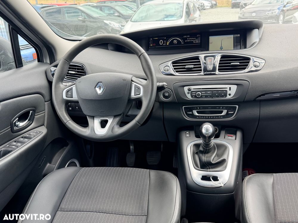 Renault Scenic - 6