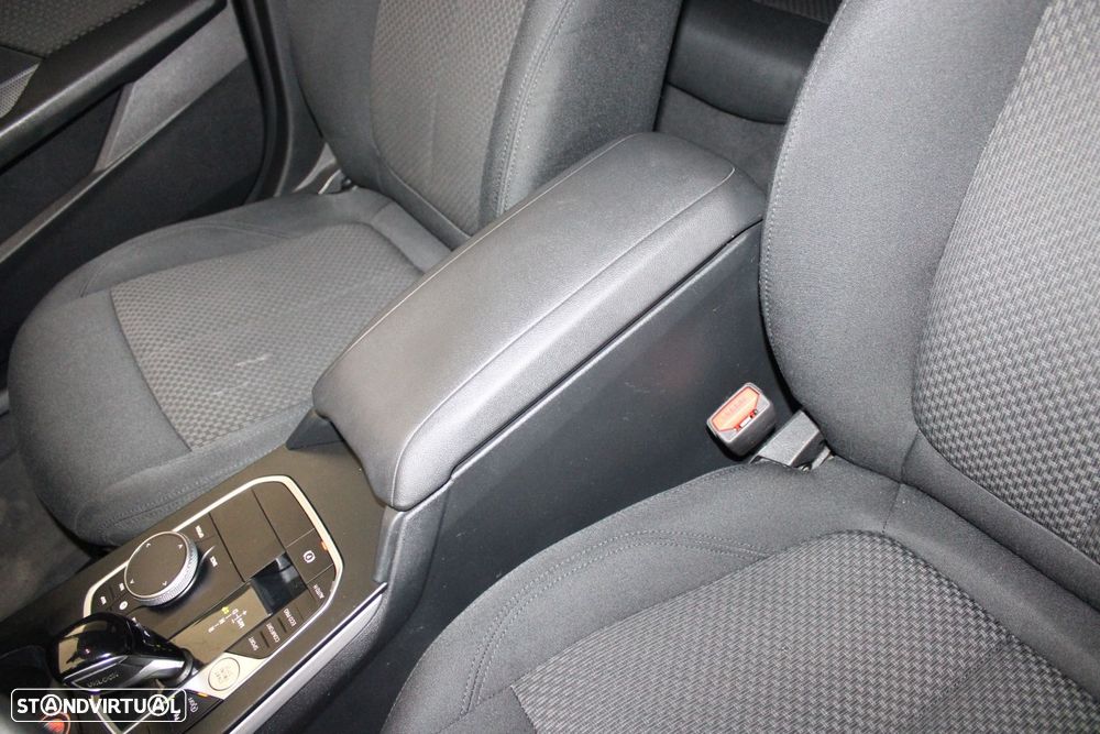 BMW 116 d Corporate Edition Auto - 28