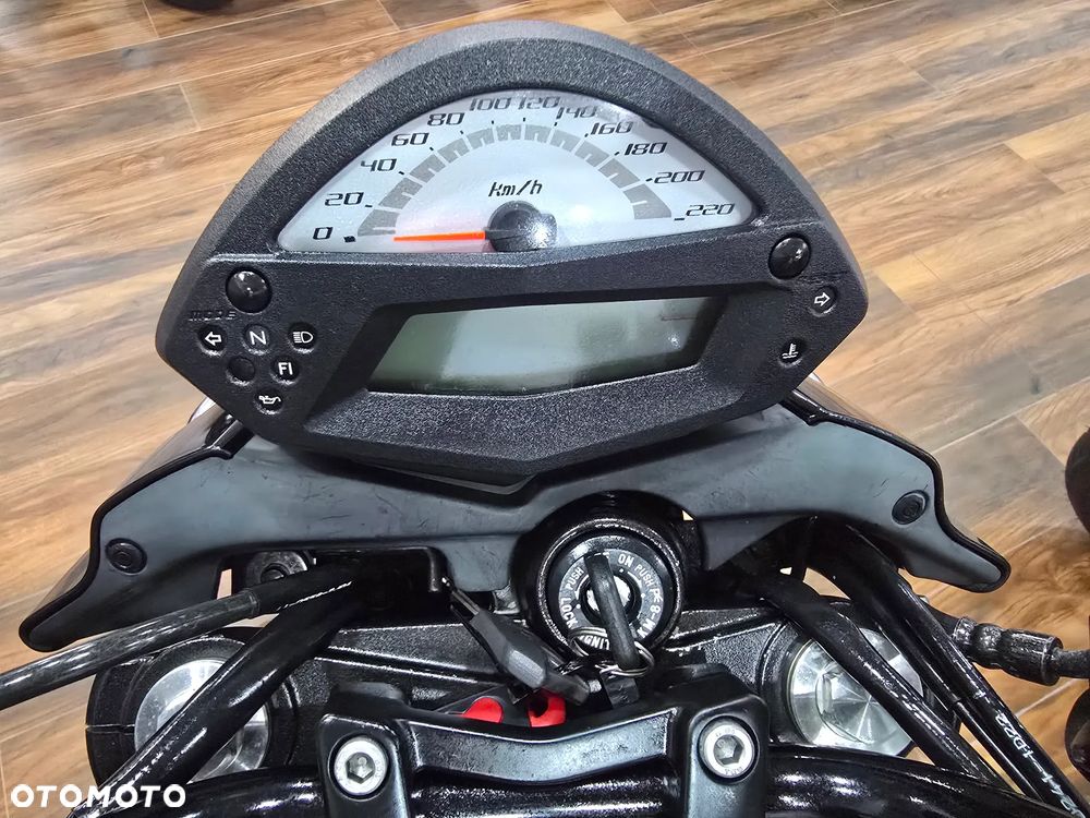 Kawasaki ER - 4