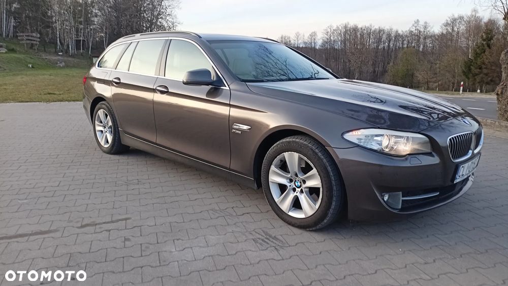 BMW Seria 5 525d xDrive Luxury Line - 10