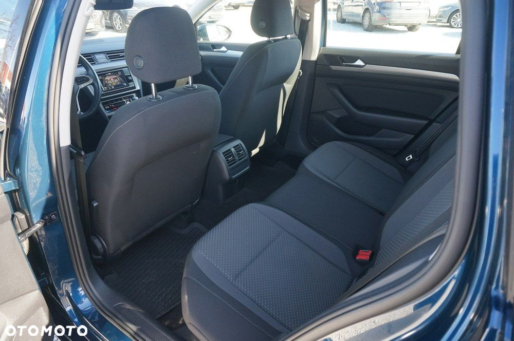 Volkswagen Passat Variant 2.0 TDI EVO Essence - 24