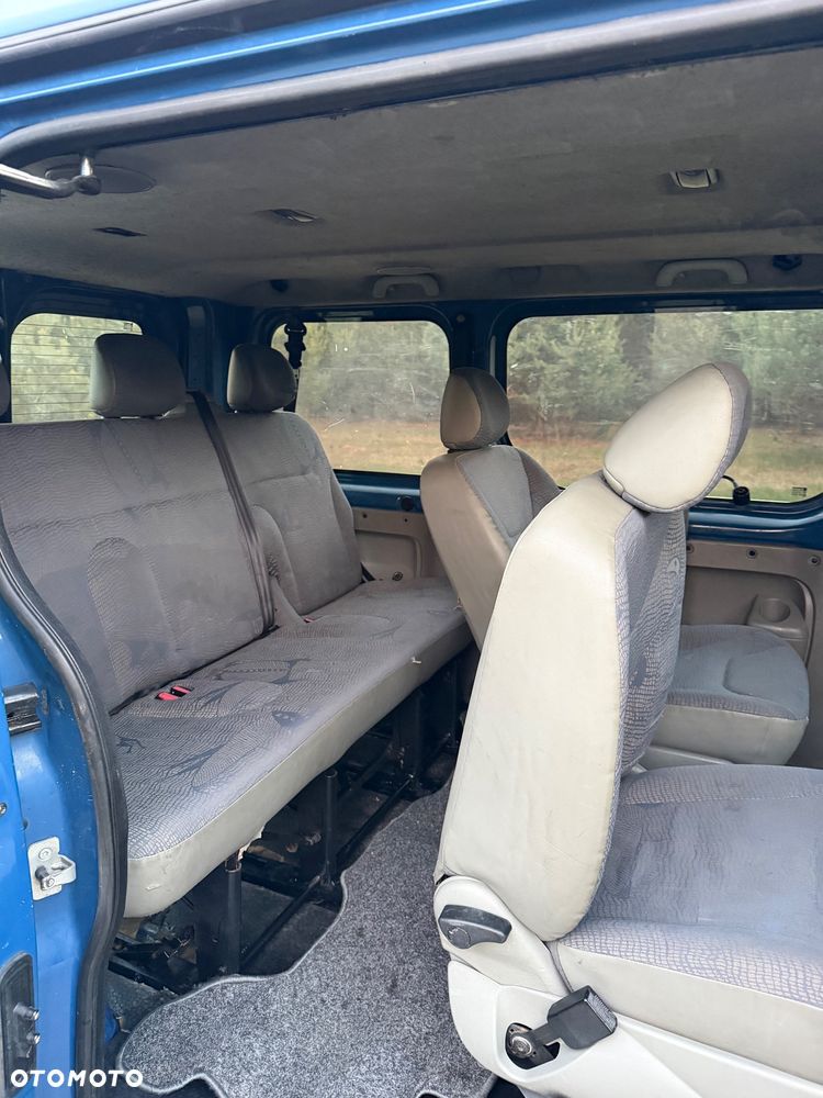 Renault Trafic Passenger Authentique - 19