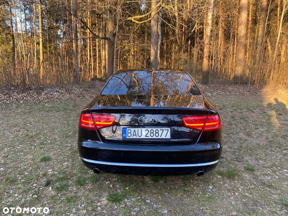 Audi A8 - 6