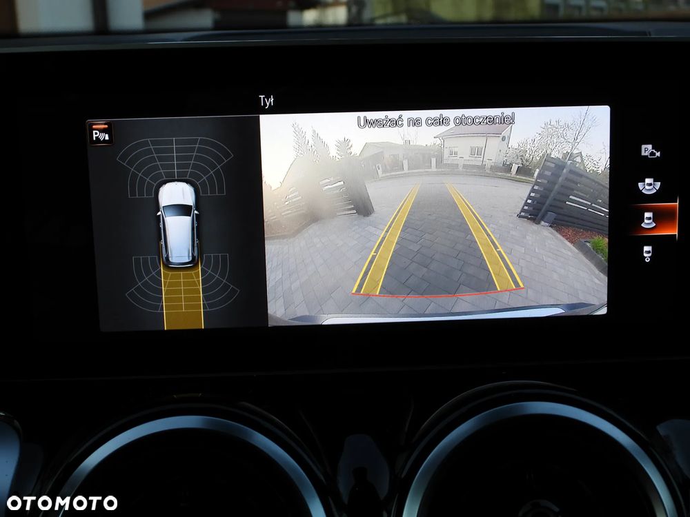 Mercedes-Benz GLB 220 d 4Matic 8G-DCT Progressive - 21