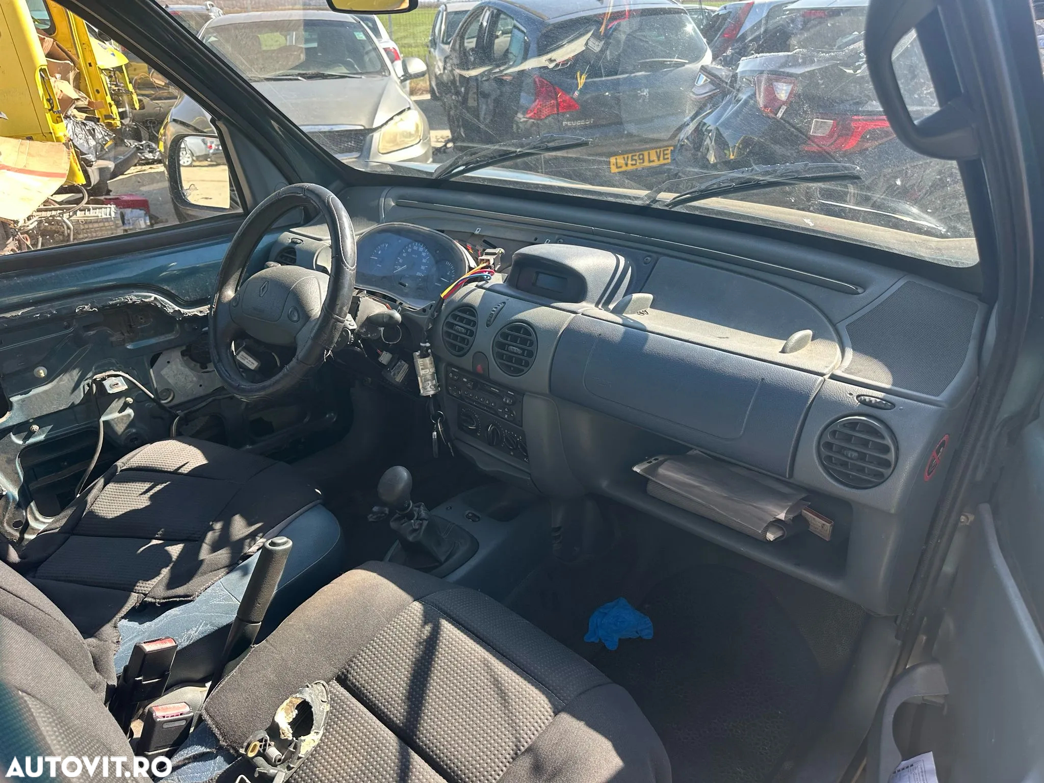 Dezmembrari Renault Kangoo 1.4 benzina 1999 - 5