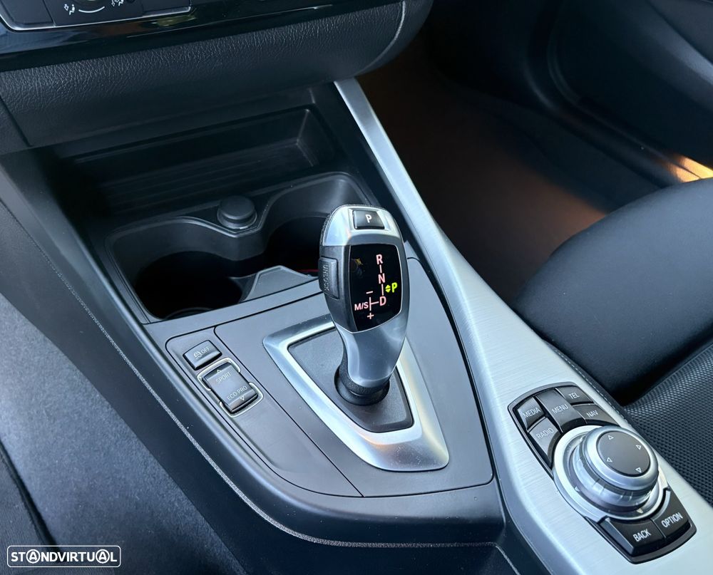 BMW 116 d Line Sport Auto - 8