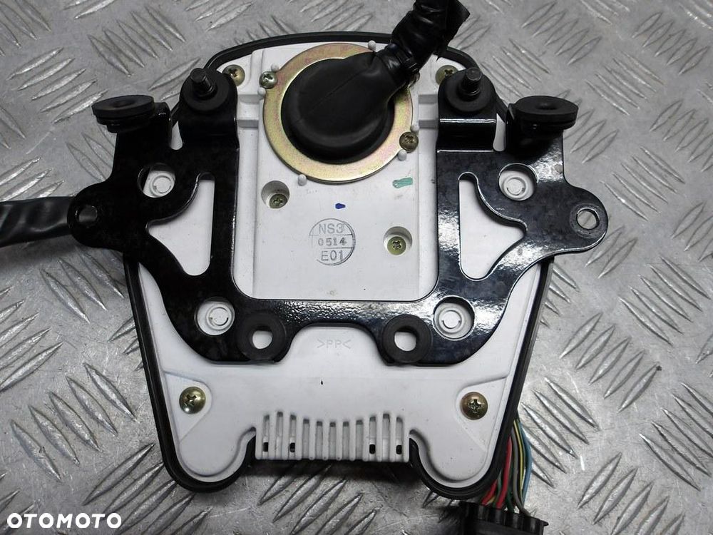 Licznik zegar prędkościomierz KAWASAKI VN 2000 VULCAN 04-09r   PN. 25031-0001 - 8