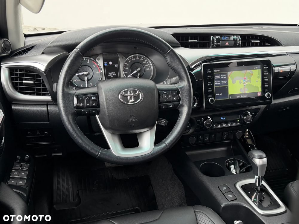 Toyota Hilux 2.8 D-4D Double Cab Invincible 4x4 - 6