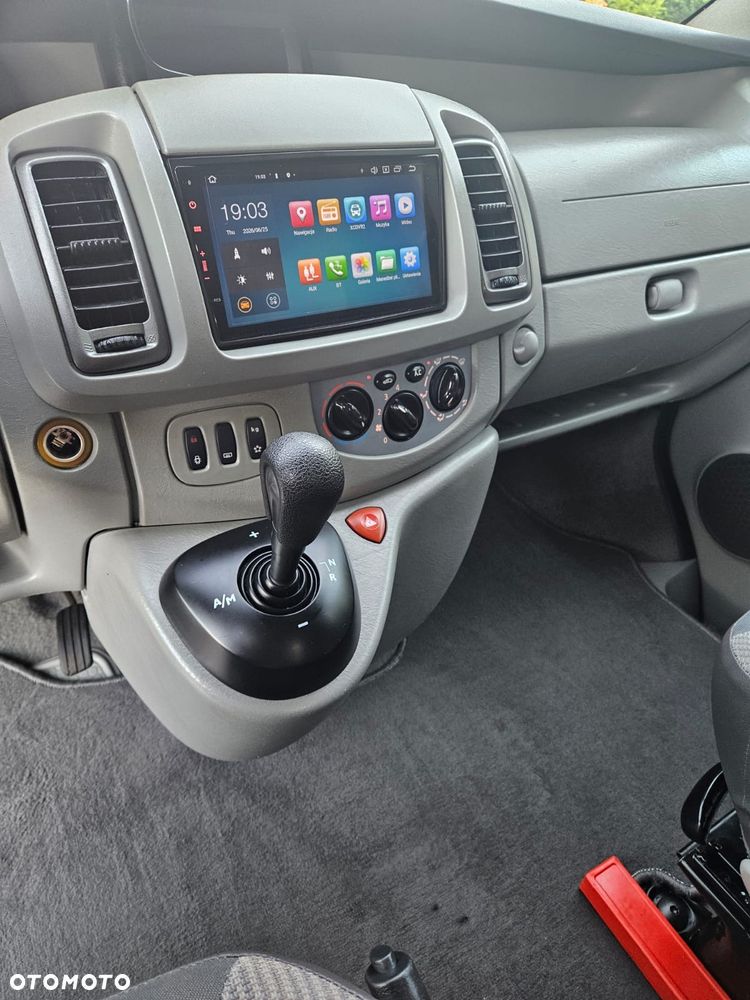 Opel Vivaro - 16
