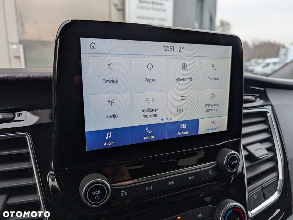 Ford Tourneo Custom - 26