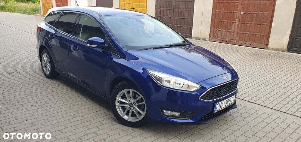 Ford Focus 1.0 EcoBoost Titanium - 24