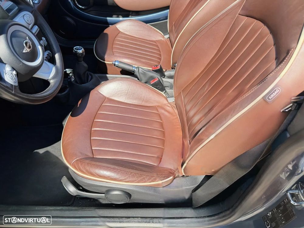 MINI Cabrio Cooper - 28