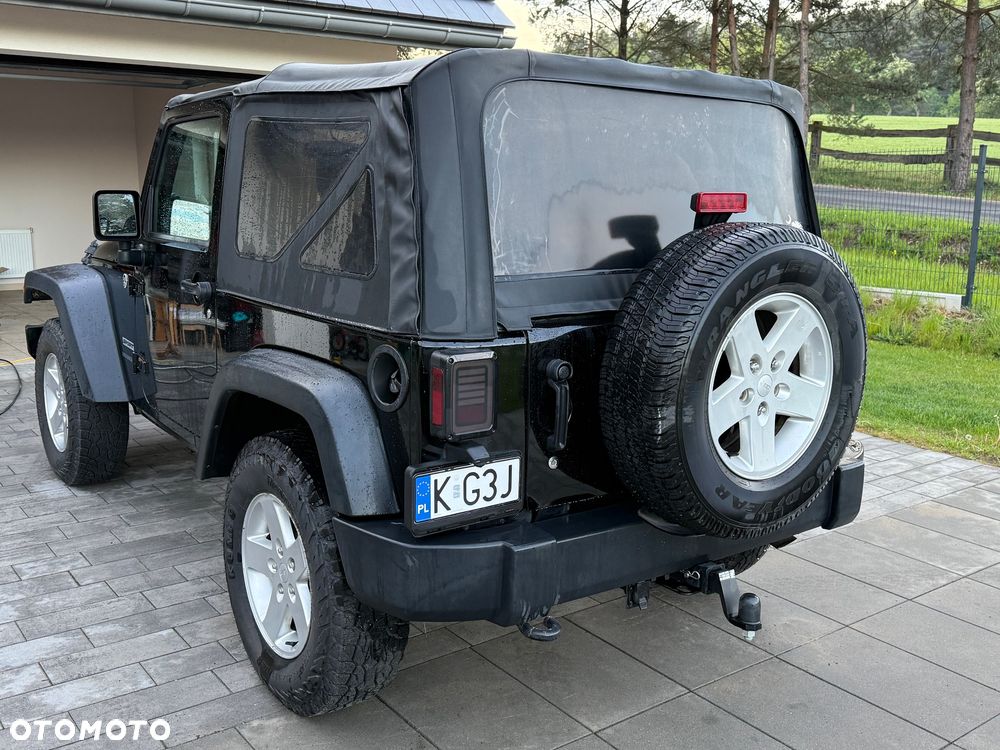 Jeep Wrangler - 5