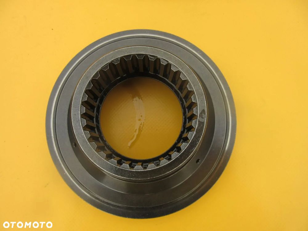 Sprzęgła kłowe KV skrzyni biegów Case CVX130 - 3