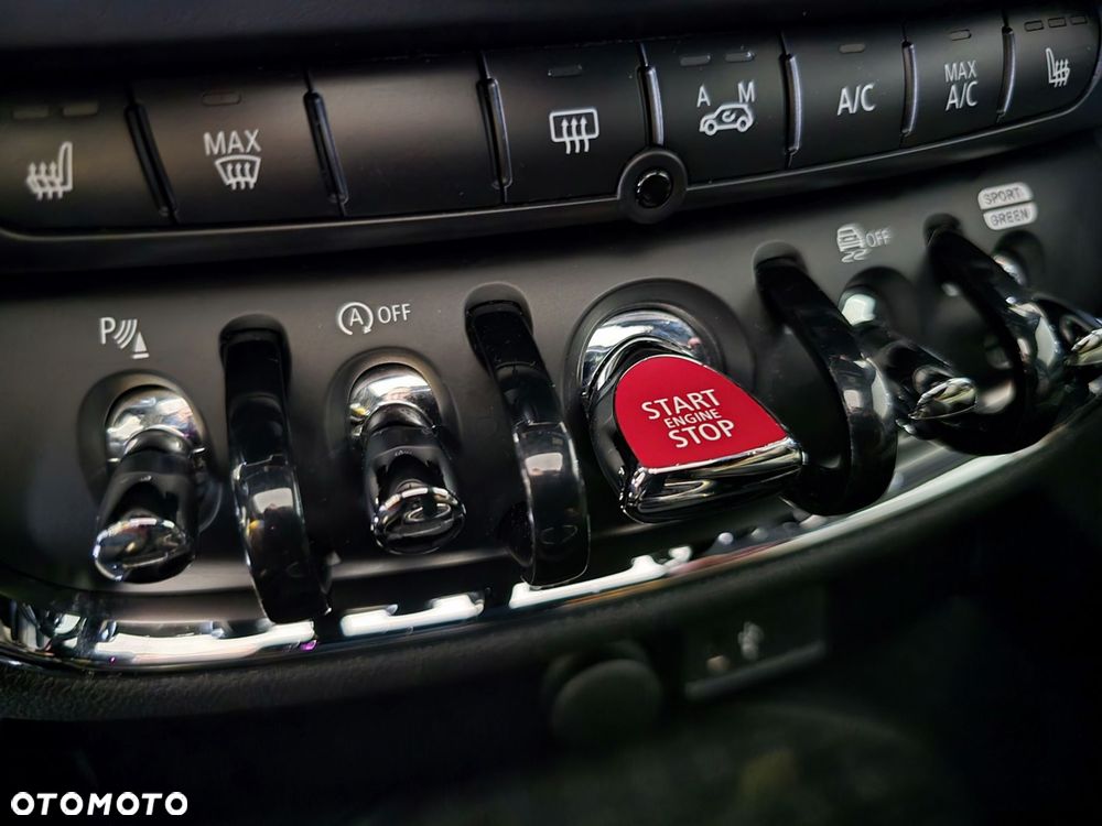 MINI Clubman Cooper SD ALL4 - 33