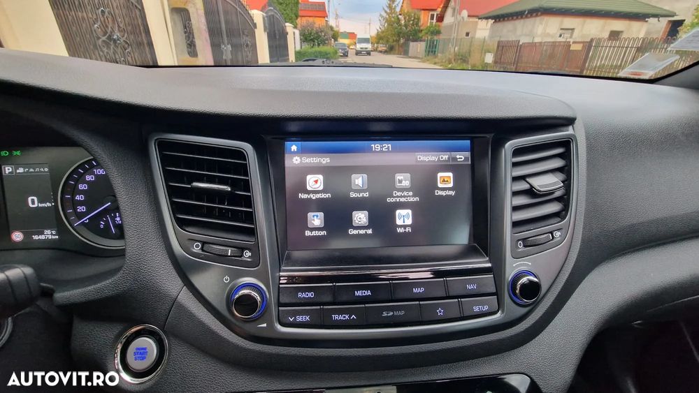 Hyundai Tucson blue 1.7 CRDi 2WD DCT Premium - 24