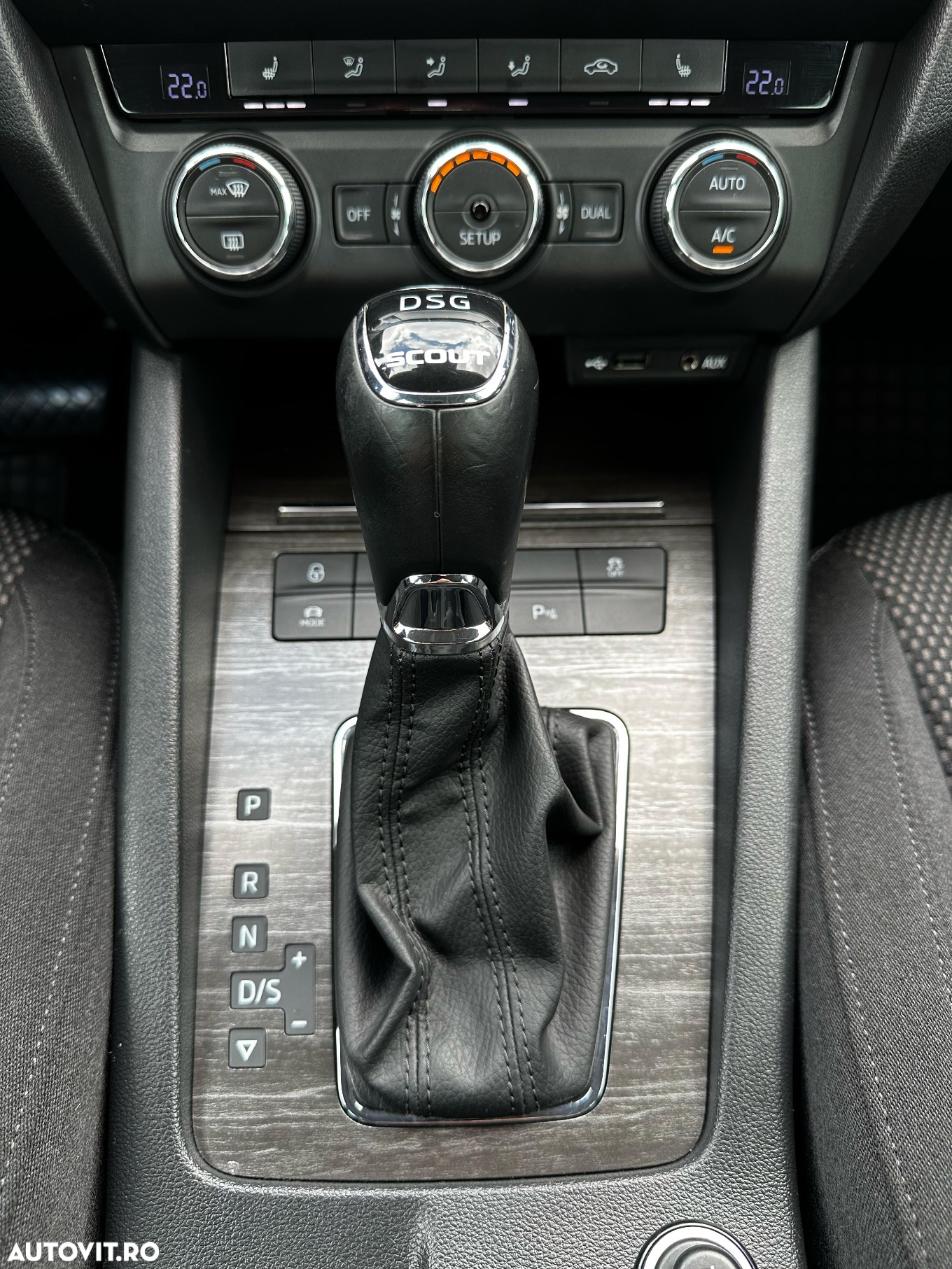Skoda Octavia 2.0 TDI 4x4 DSG Scout - 19