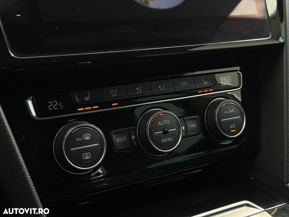 Volkswagen Passat - 18