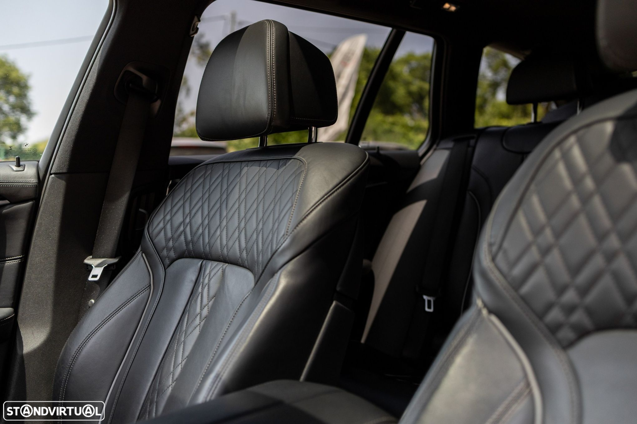 BMW 540 d xDrive Pack M Auto - 41