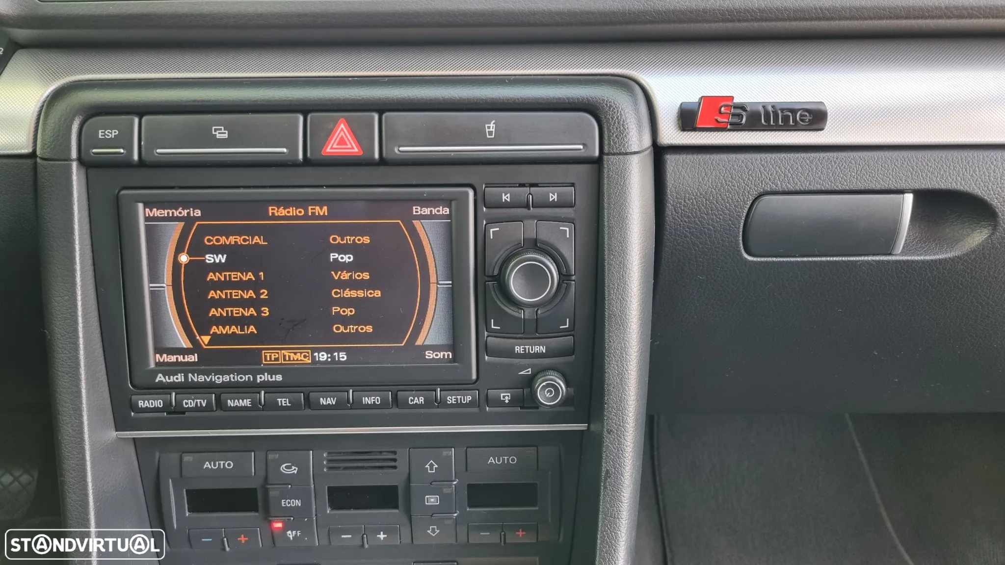 Audi A4 2.0 TDI S-line - 29