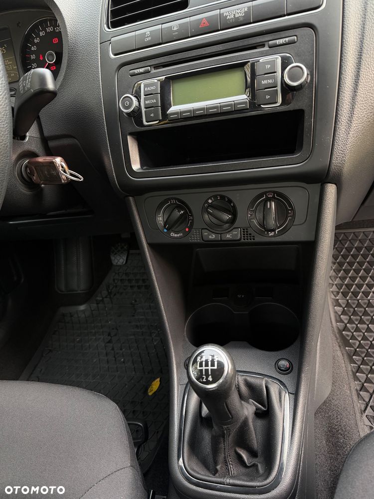 Volkswagen Polo - 19