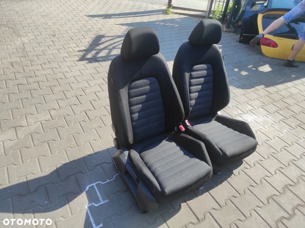 VW CADDY 3 03-15R FOTELE PRZEDNIE KIEROWCY PASAŻERA GRZANE PODGRZEWANE SPRAWNE LEWY ELEKTRYCZNY KUBEŁKI CAŁE EUROPA WYSYŁKA !!!!! - 3