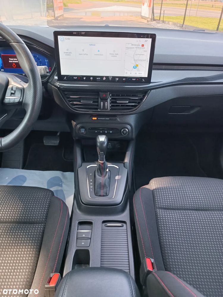 Ford Focus 1.0 EcoBoost mHEV ST-Line X - 14